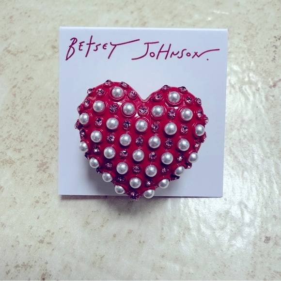 Betsey Johnson Rhinestone and Faux Pearl Heart Ring NEW - Picture 1 of 6